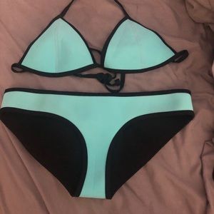 Triangl Bikini